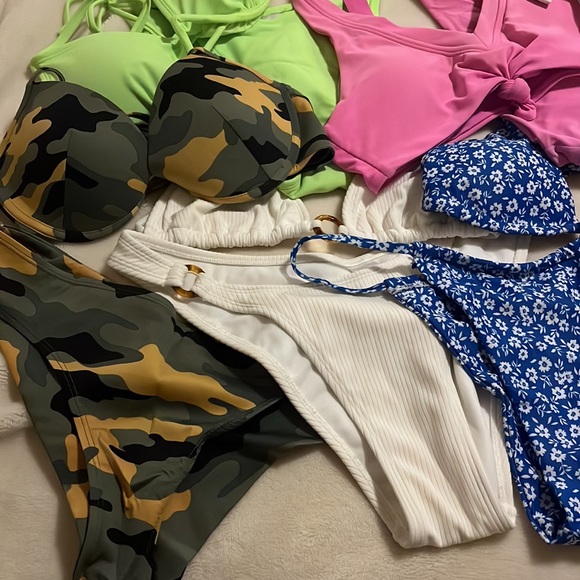 Bikini Lot - Picture 2 of 4